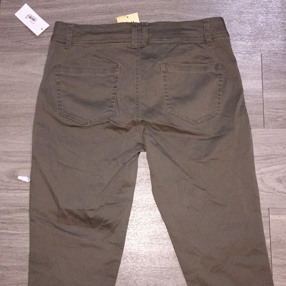 Jeans - Picture 4 of 4